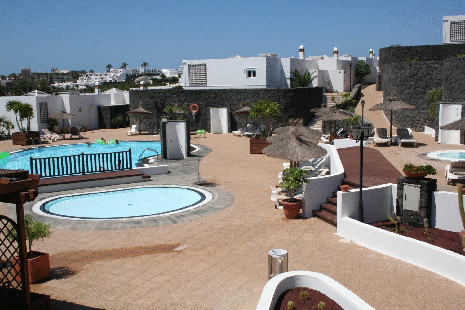 Apartamentos Livvo Coloradamar Playa Blanca  Exterior photo